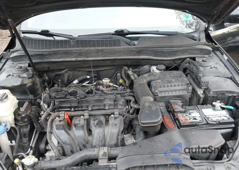 2015 Kia Optima Lx z USA, uszkodzony, nr VIN 5XXGM4A7XFG423410